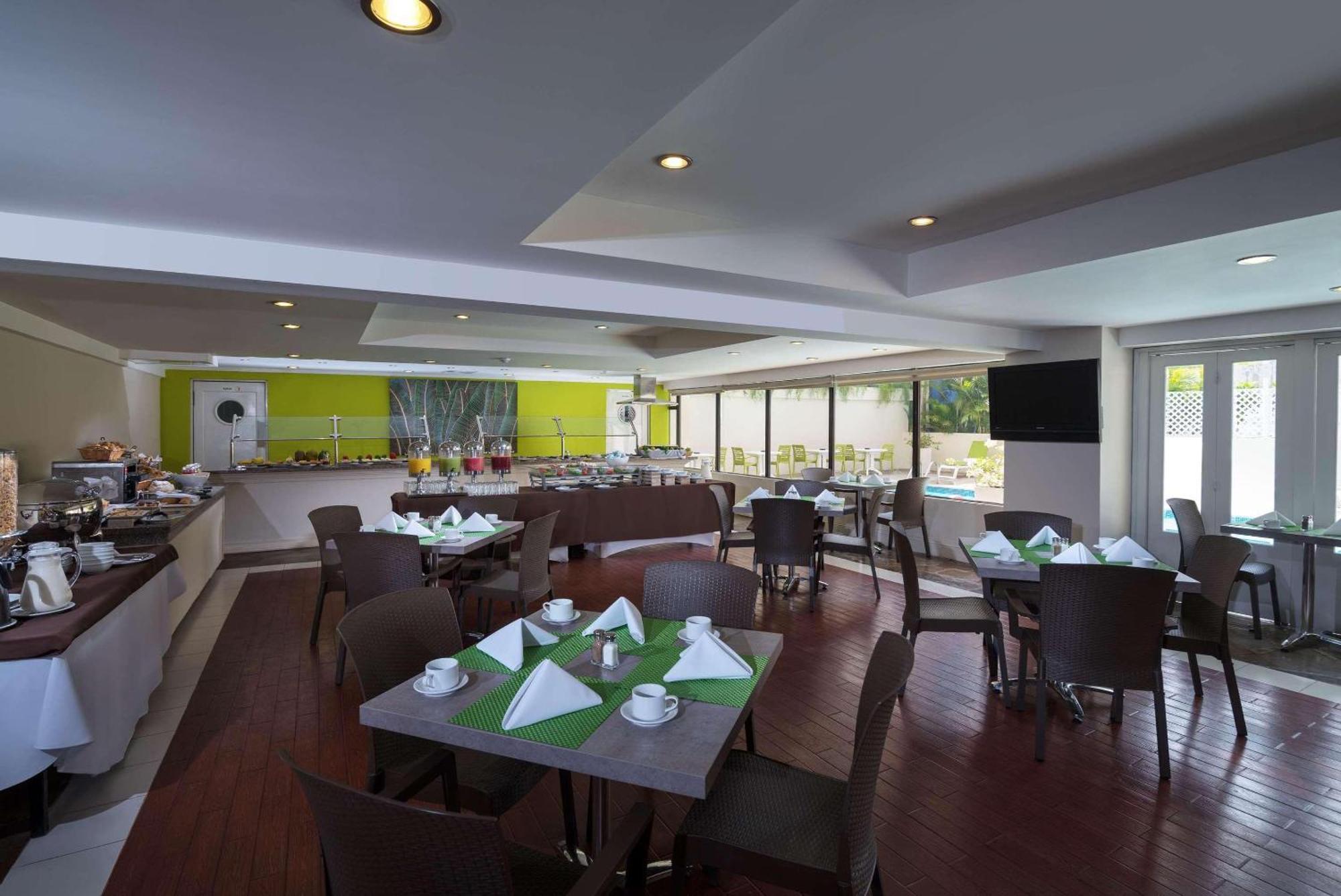 Radisson Hotel Santo Domingo Eksteriør billede